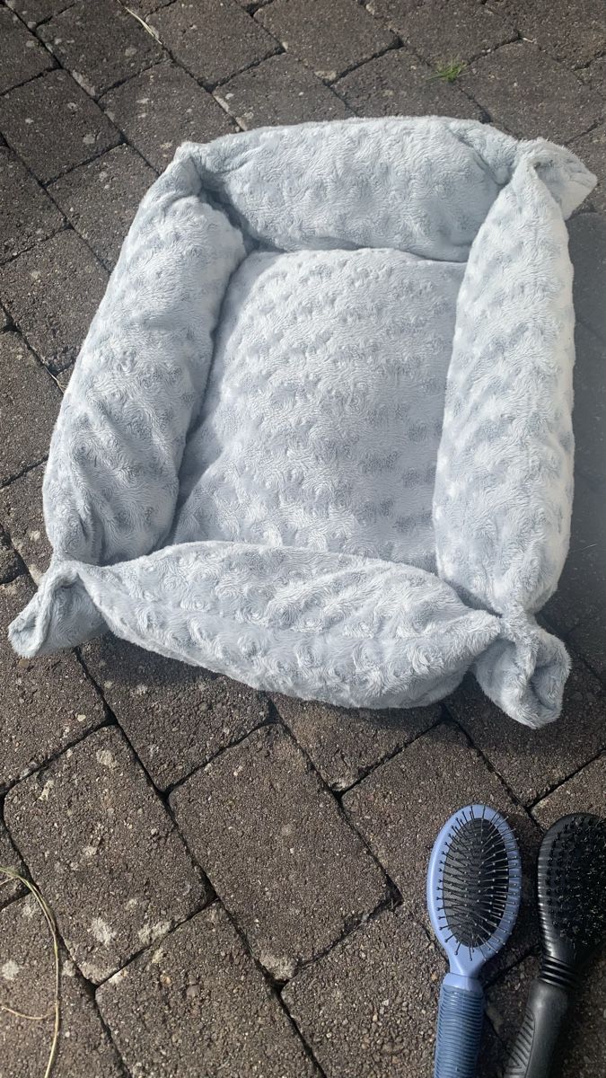Liege- & Schlafplätze: Katzen Zubehör Set – Neu (gemäss Beschreibung) aus Hindelbank von hirzel02 1
