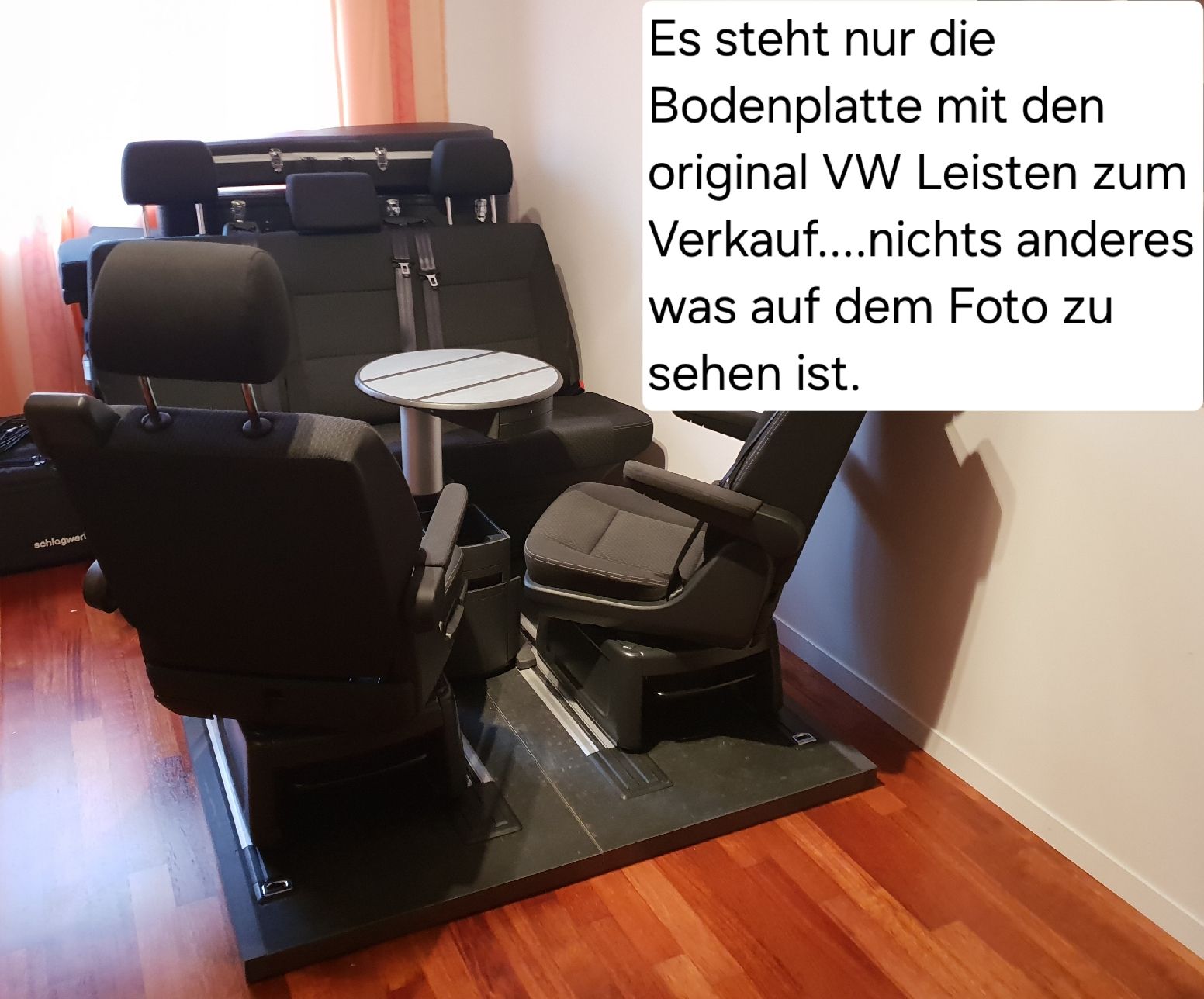 Rivestimenti per pavimenti: Robuste Bodenplatte mit Schienen von VW T6 / T6.1 u Multivan – Usato da Schaffhausen venduto da fbo_5kdj 1