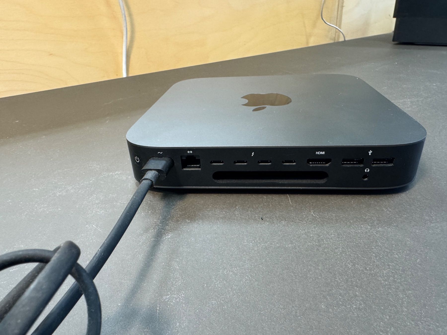 Apple PCs: Mac Mini 3.2 GHz 6-Core Intel Core i7 – Gebraucht aus Luzern von MarcMarcMarc 1