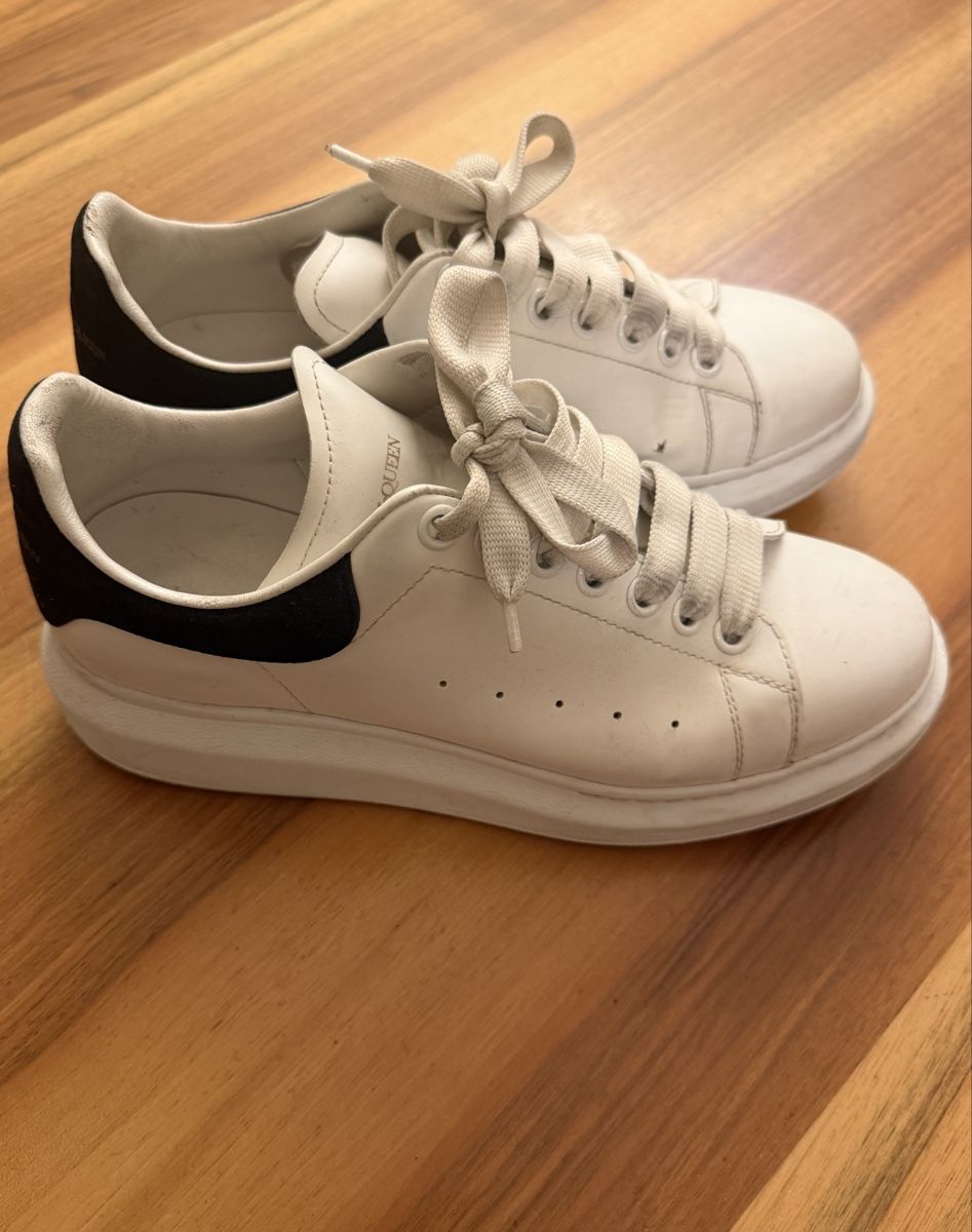 Alexander Mcqueen Scarpe da donna: Alexander McQueen Sneaker Gr.39.5, mit Box! – Usato da Zürich venduto da Tagesform