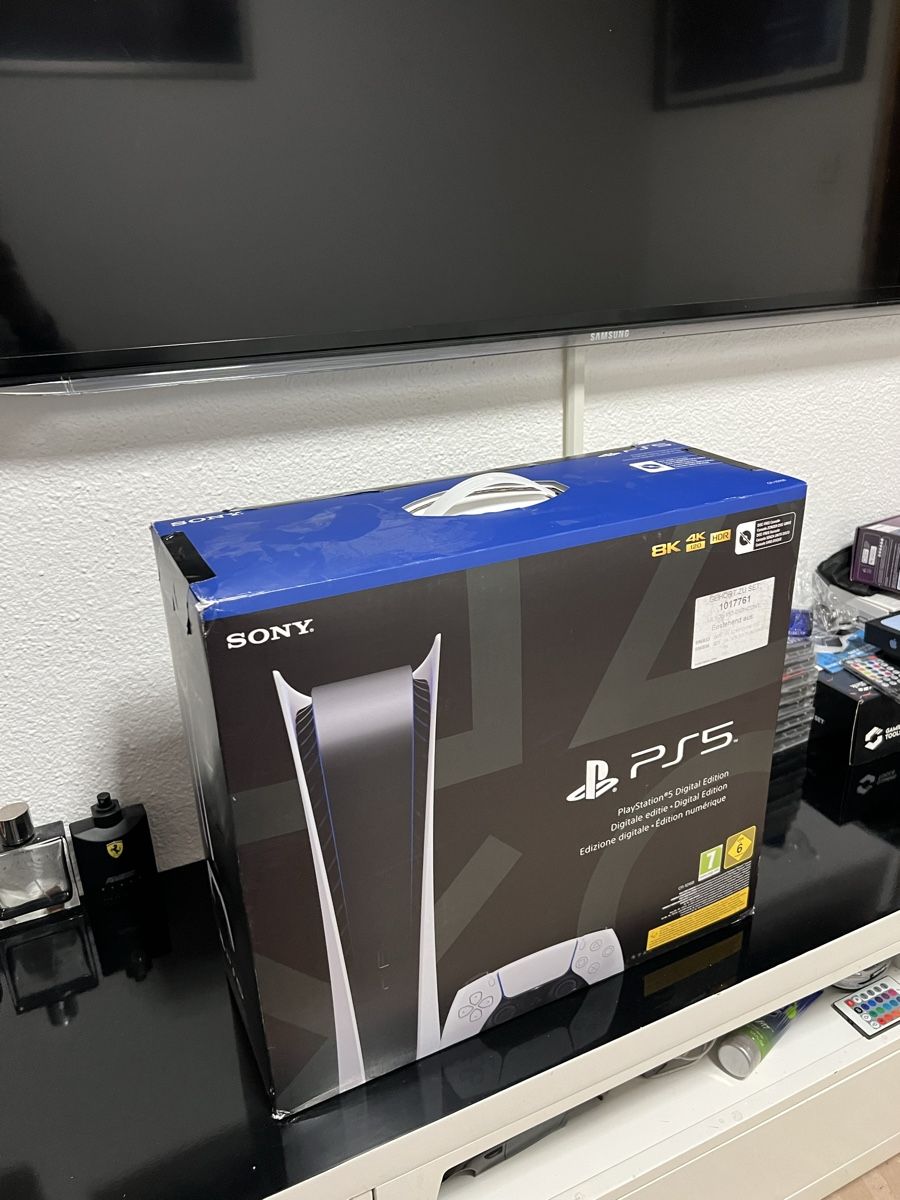 Sony Konsolen: Sony PlayStation 5 Digital Edition PS5 – Gebraucht aus Nebikon von Gregoriiooo 1