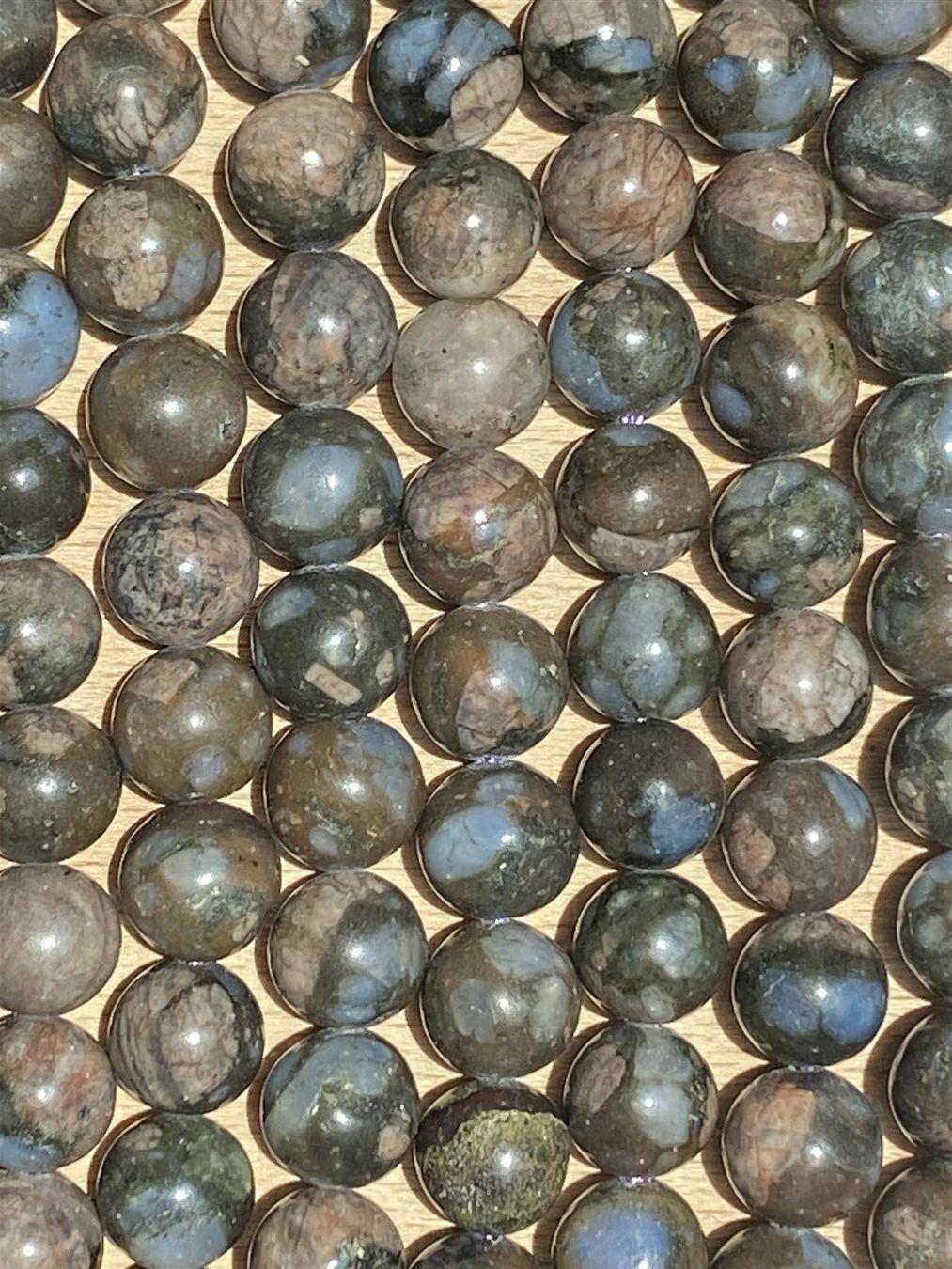 Edelsteine: Aktion!!! Strang echte blue Pink Jasper Kugeln 8 mm – Neu und originalverpackt aus Niederrohrdorf von Ytobi