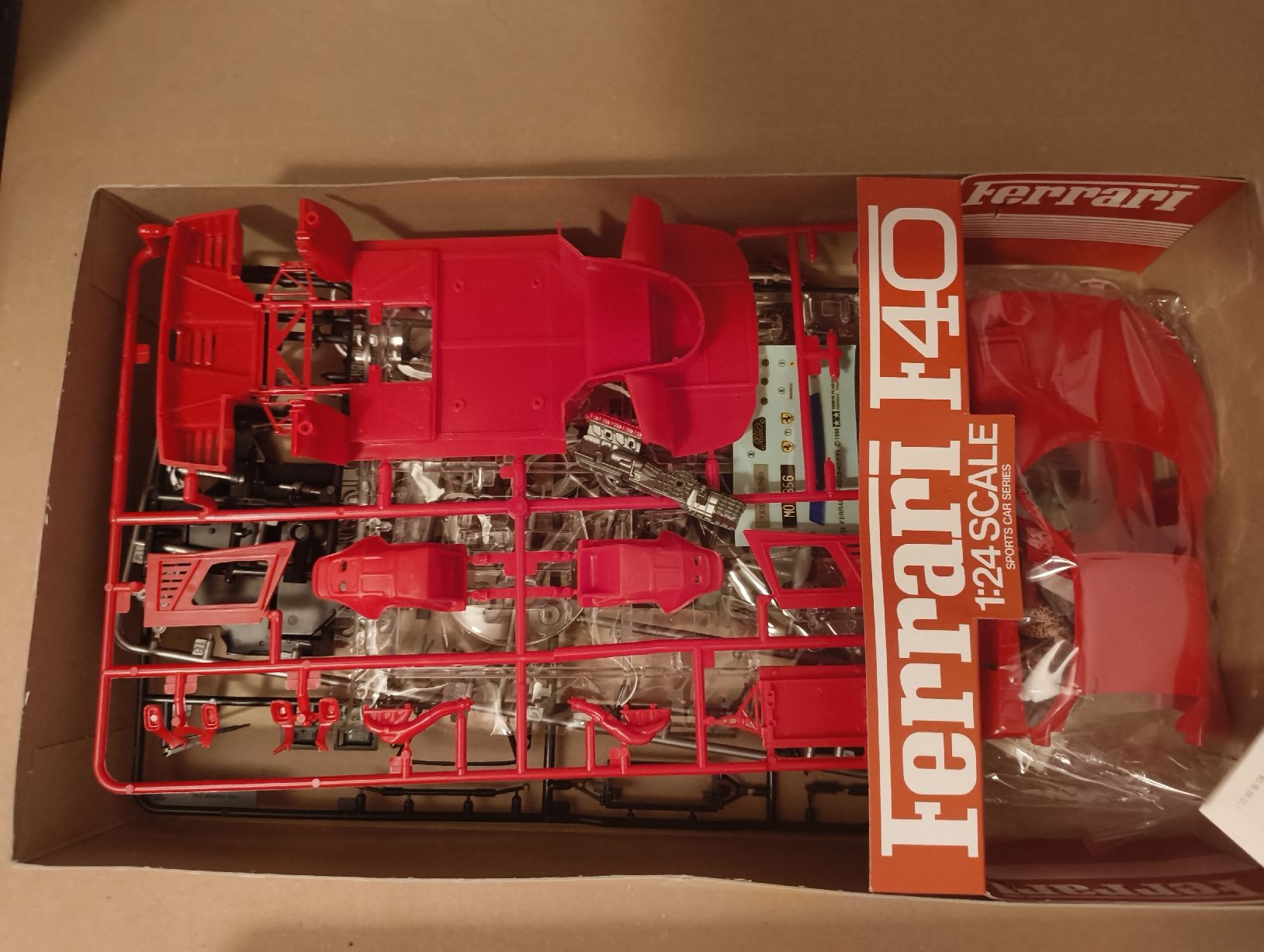 Tamiya Voitures modèles: TAMIYA Ferrari F40 – D'occasion à Vinelz par jdt1969 2