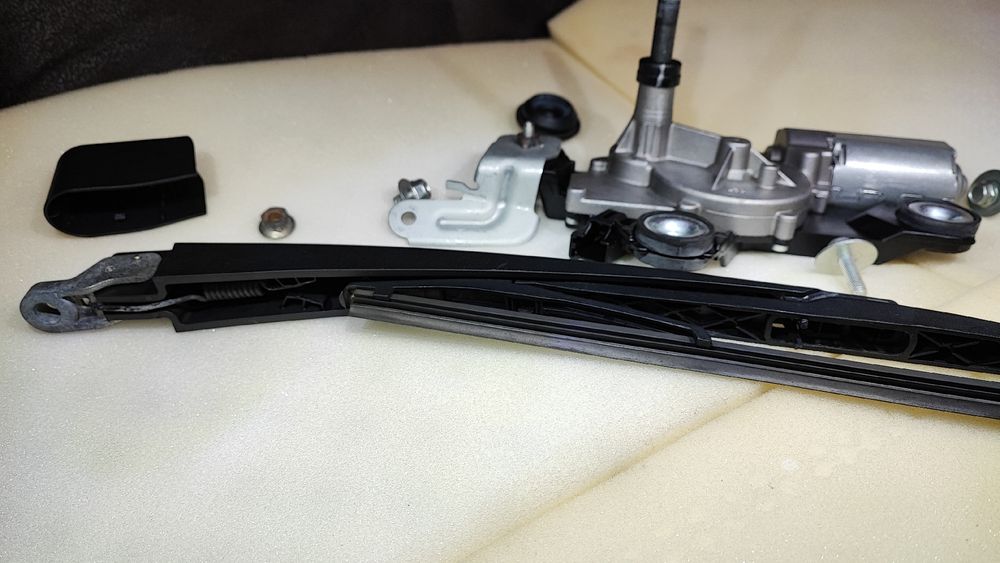 Heckscheibenwischerblatt Und Armsatz Für Mazda 5 (2005-2013) – Aus ABS-Gummi, Geräuscharm Und Langlebig