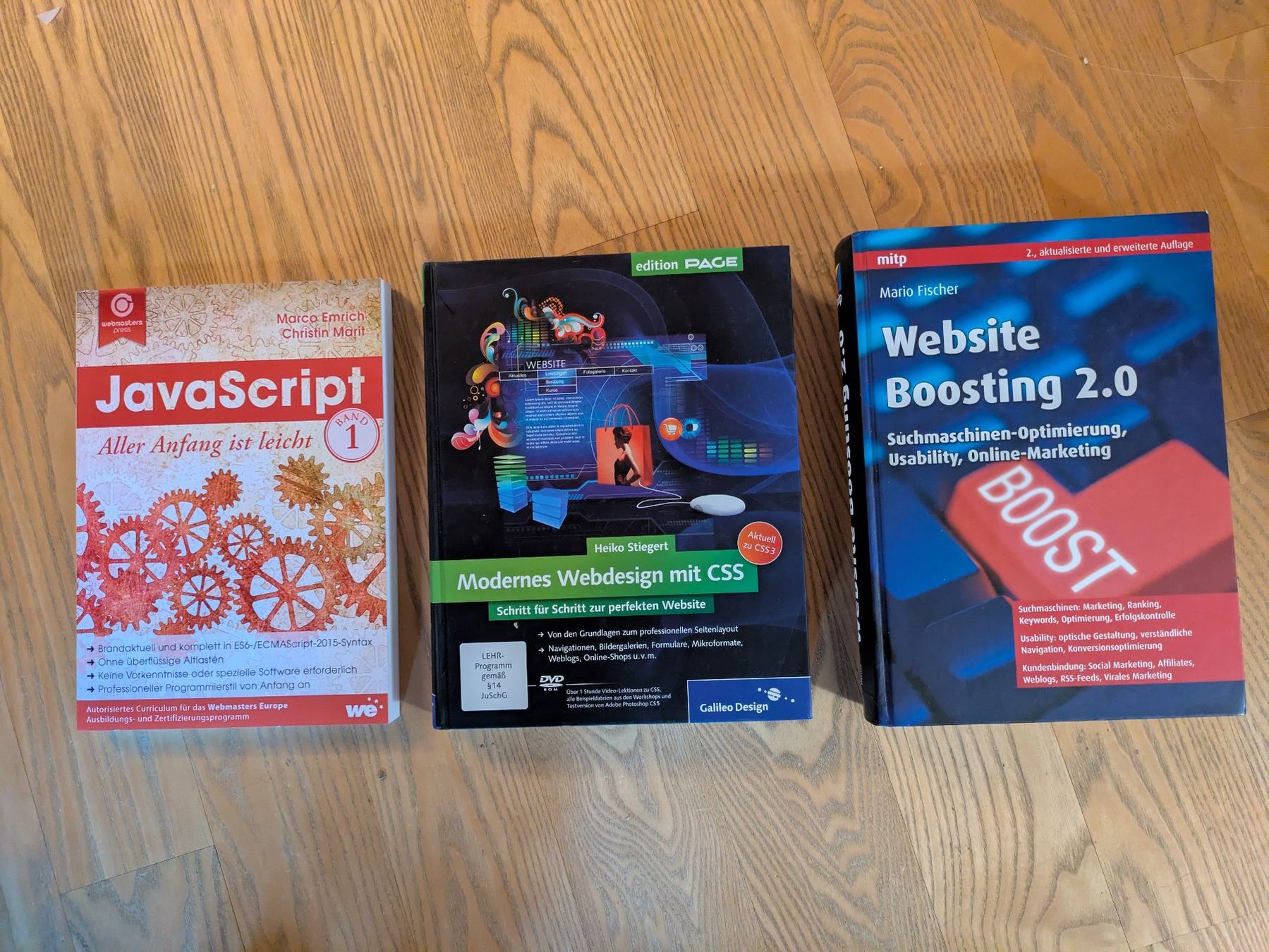 Livres: 3 Fachbücher Webdesign, JavaScript, CSS, SEO – D'occasion à Männedorf par Pacer19
