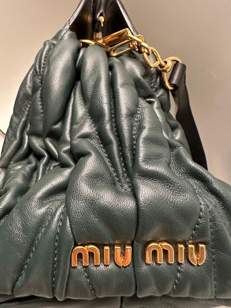 Miu Miu Borse da donna: Miu Miu Handtasche – Nuovo (secondo la descrizione) da Binningen venduto da Yuliya15 1