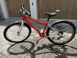 Woom 5 Kinderfahrrad (24 Zoll) Rot – Vor 2020 / Service nöti