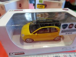 Fiat 500  1:43 (mit Box) Mondo-Motors    > (A1)