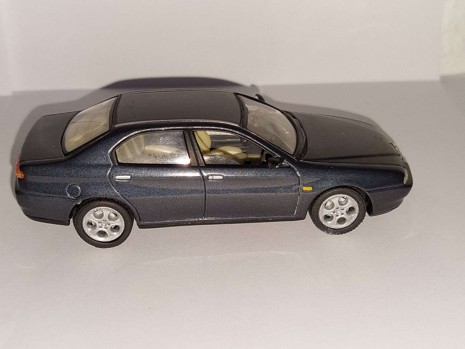 Alfa Romeo Modellautos: Alfa Romeo 166 1:43 Solido – Gebraucht aus Diegten von isetta590 2