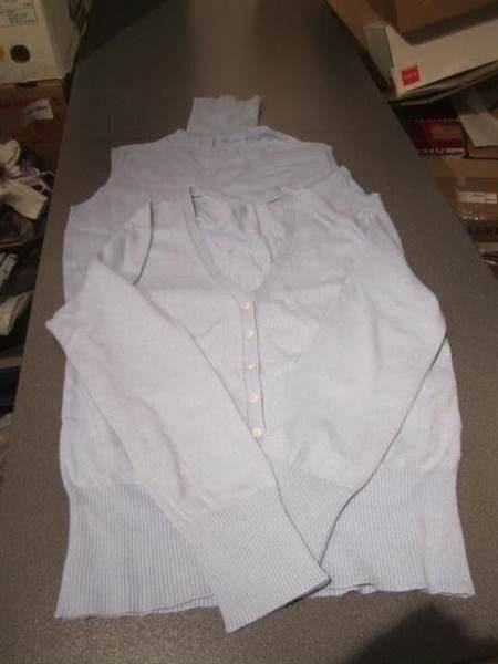 Pulls & Sweat-shirts: Pullover / Jacke ca. Grösse S, hellblau – D'occasion à Zürich par abraxas1291