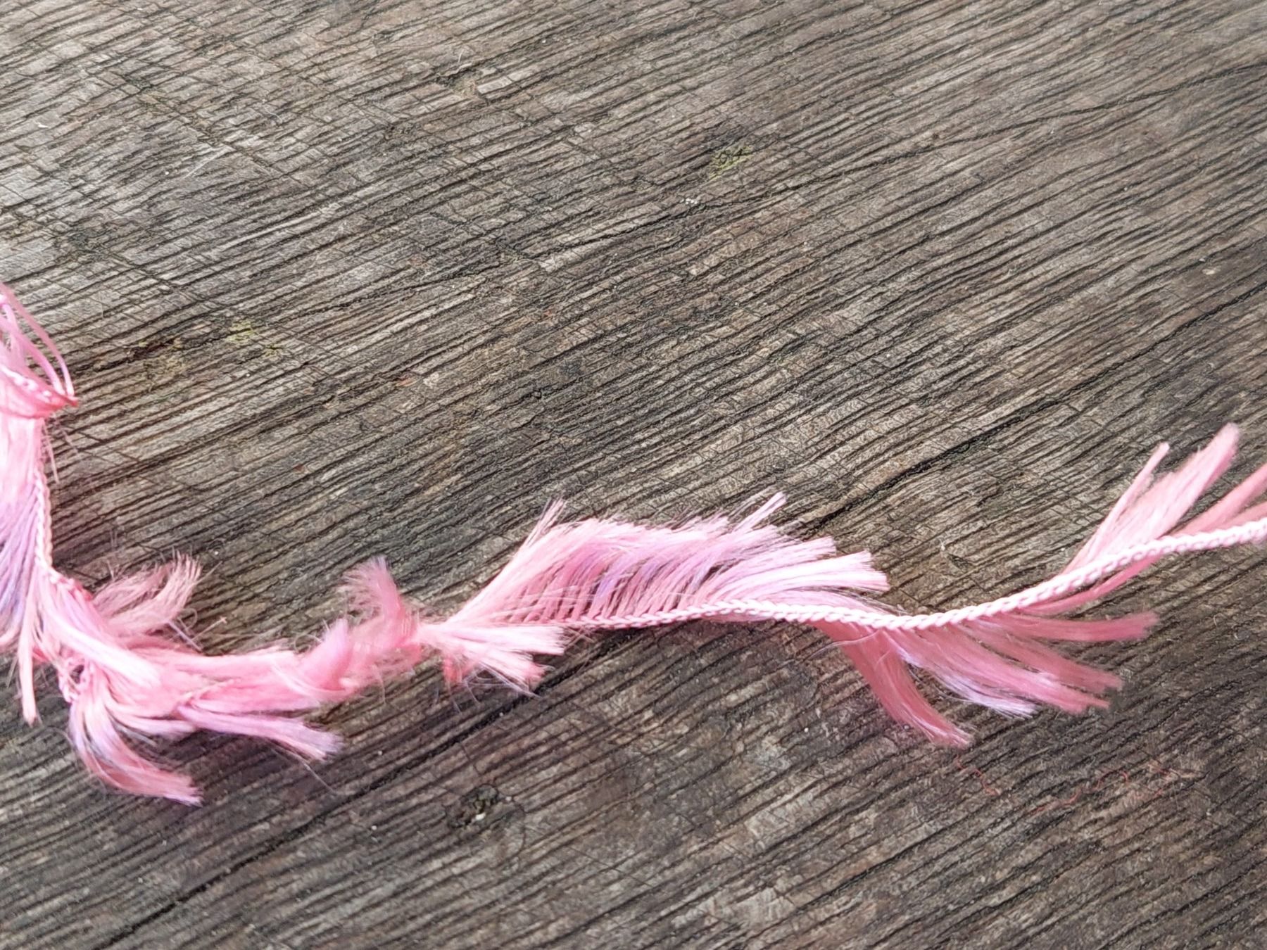 Lana: 1000 GRAMM  STRICKWOLLE PLUME – Usato da Huttwil venduto da Kunterbuntli 1