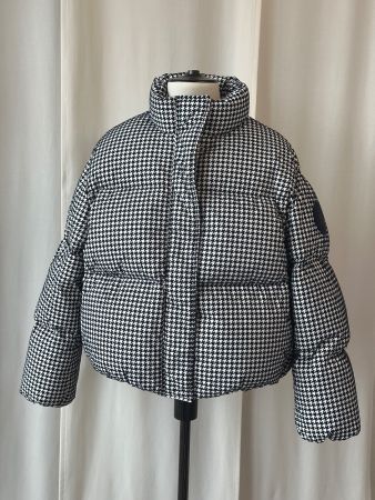 Tommy Hilfiger, kurze Daunenjacke, Hahnentritt - Muster