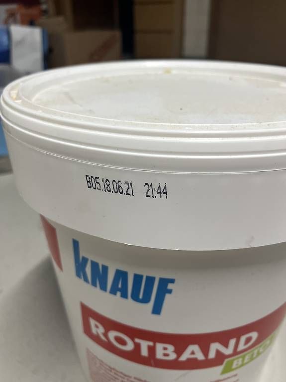 Tutti gli attrezzi: Flächenspachtel rotband knauf – Usato da Tamins venduto da tob_l72n 3