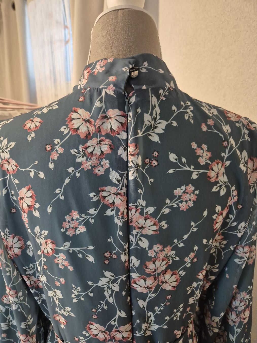 Vestiti: Maxikleid mit Blumenmuster Grösse M / 44 – Nuovo (secondo la descrizione) da Zürich venduto da Drago670 2