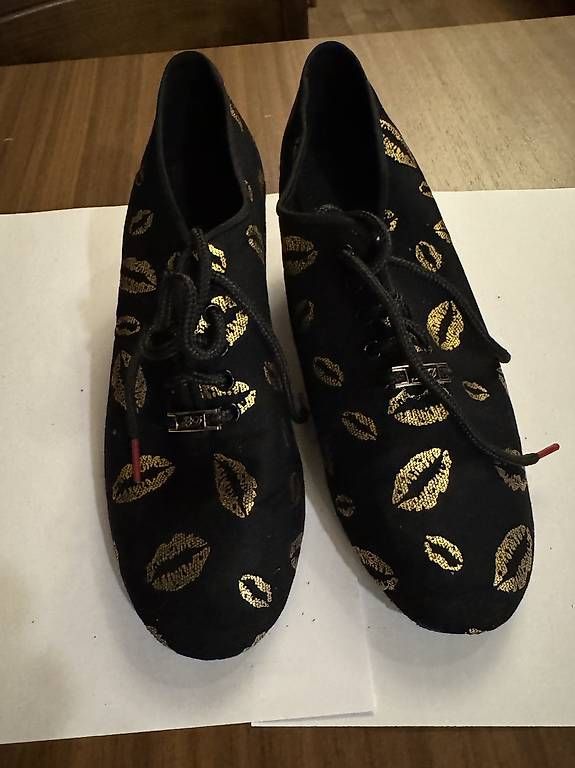 Damenschuhe: Tanzschuhe – Gebraucht aus Lobsigen von buesseli 1