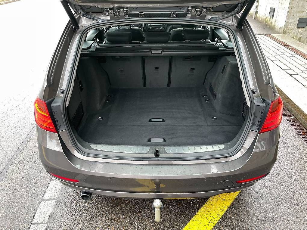 BMW Autos: BMW 320d Touring – D'occasion à Schindellegi par GlobalCarTrading_AG 4