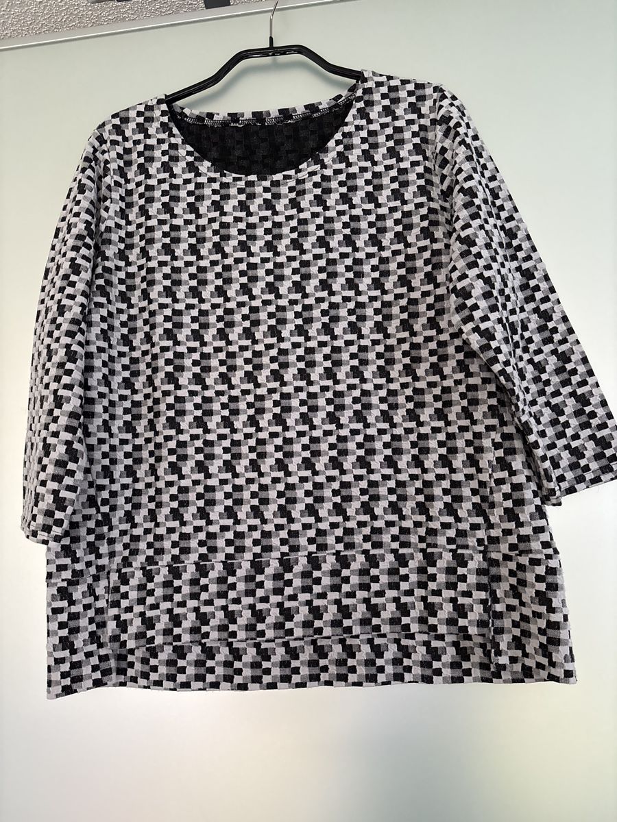 T-shirt: Schickes Shirt mit Muster, Grösse 40 – Usato da Hendschiken venduto da Uraniali
