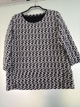 Schickes Shirt mit Muster, Grösse 40
