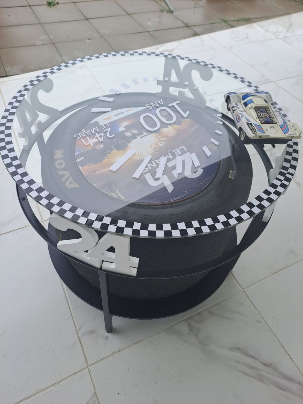Tutte le decorazioni: Table 24 Heures du Mans – Usato da La Neuveville venduto da austinpowers70 4