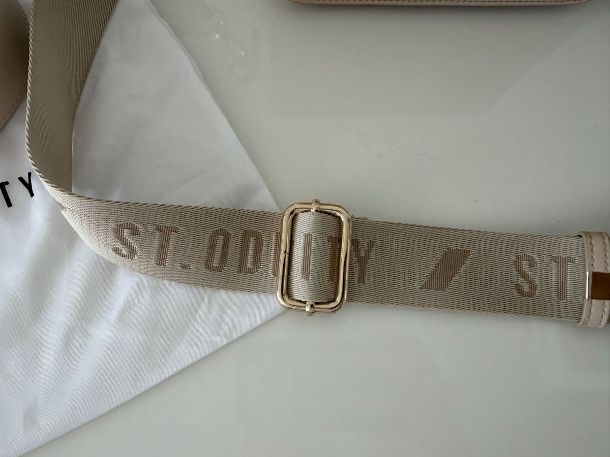 Borse da donna: St. Oddity Shoulder Bag – Usato da Brunnen venduto da keusch19 2