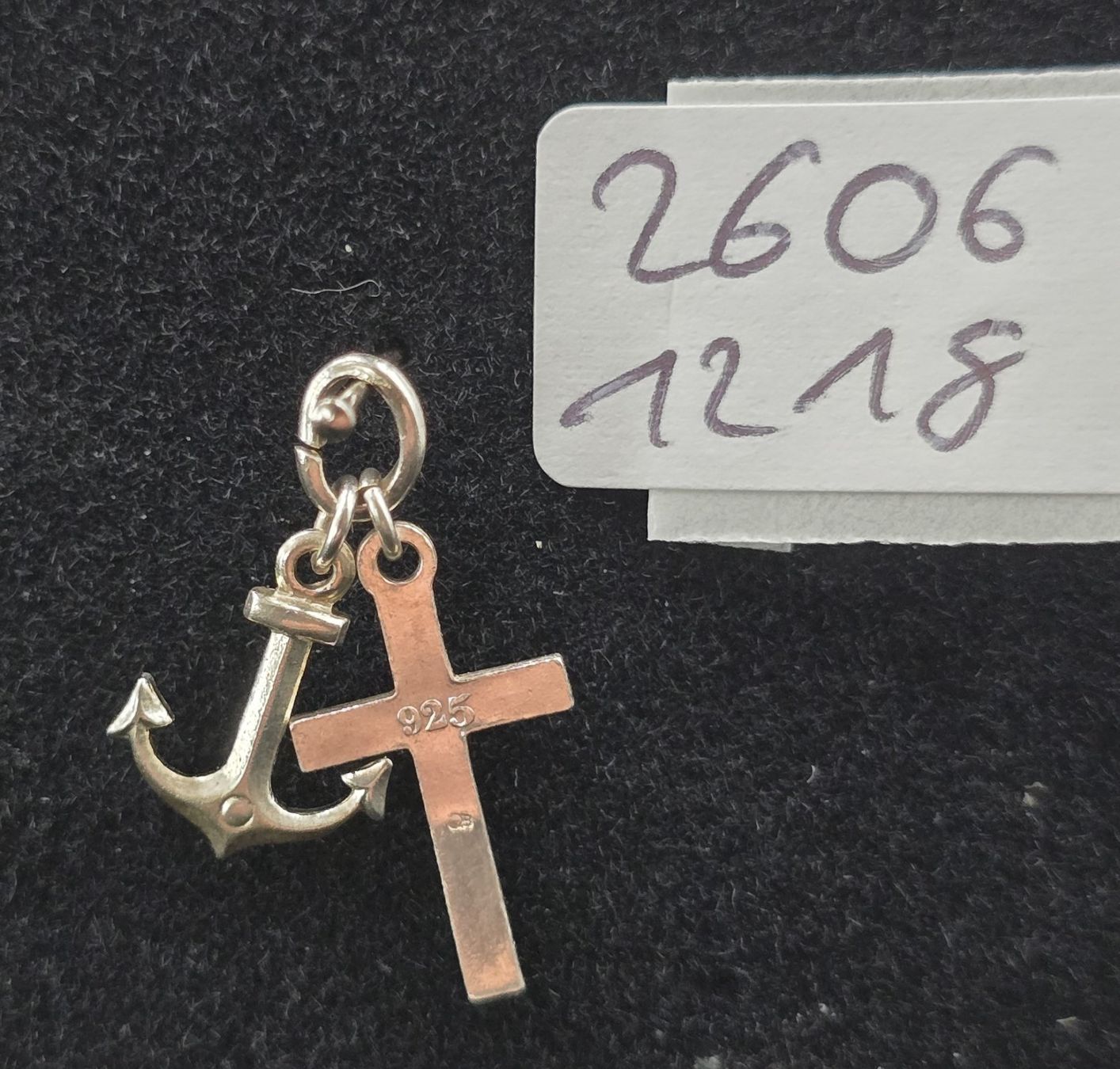 Pendentifs: Schmuckanhänger Glaube und Hoffnung – D'occasion à Rorschacherberg par snOOpydOg11 2