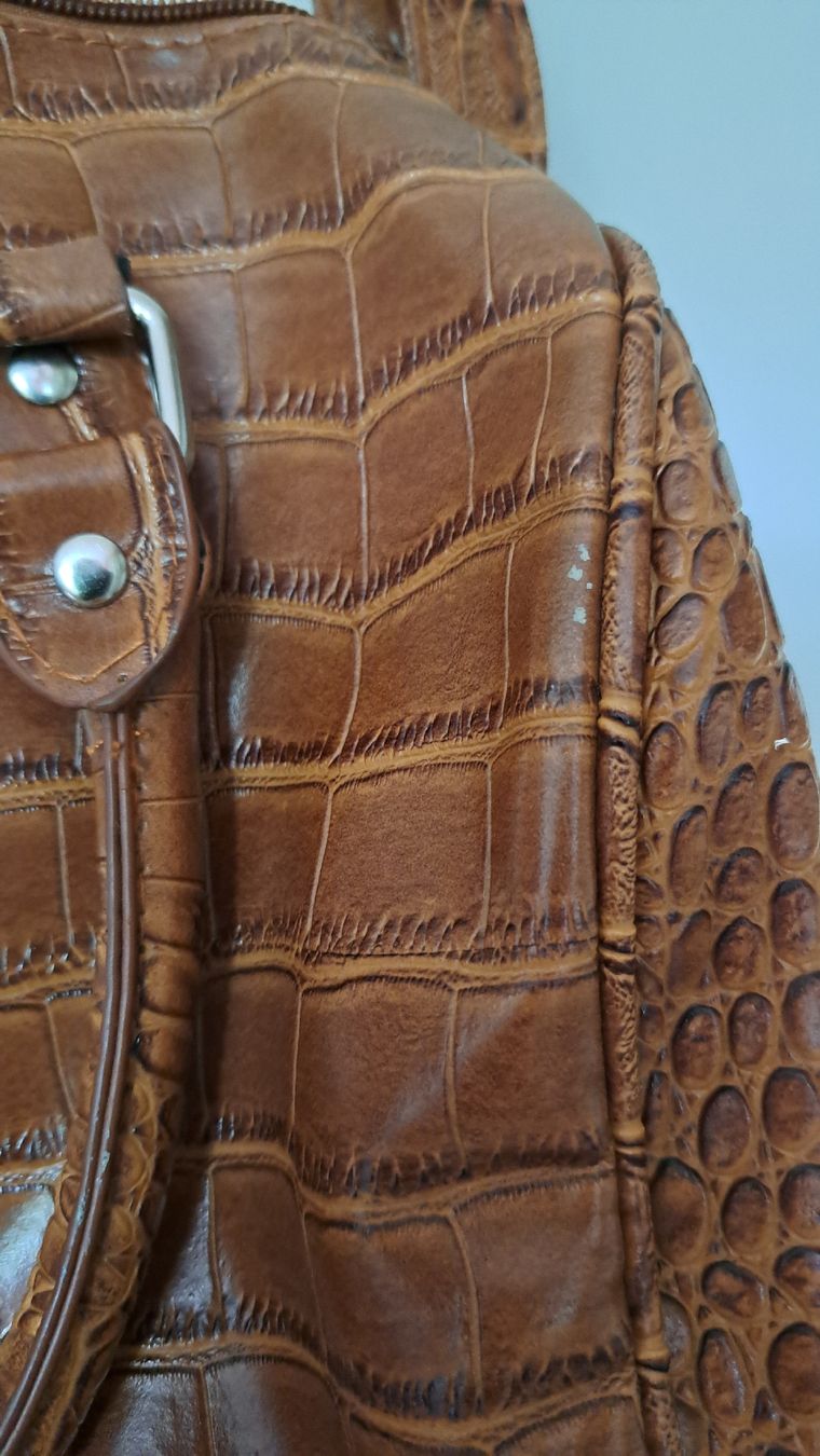 Borse da donna: Schultertasche – Difettoso da Winterthur venduto da Ric_Ardo_ 1