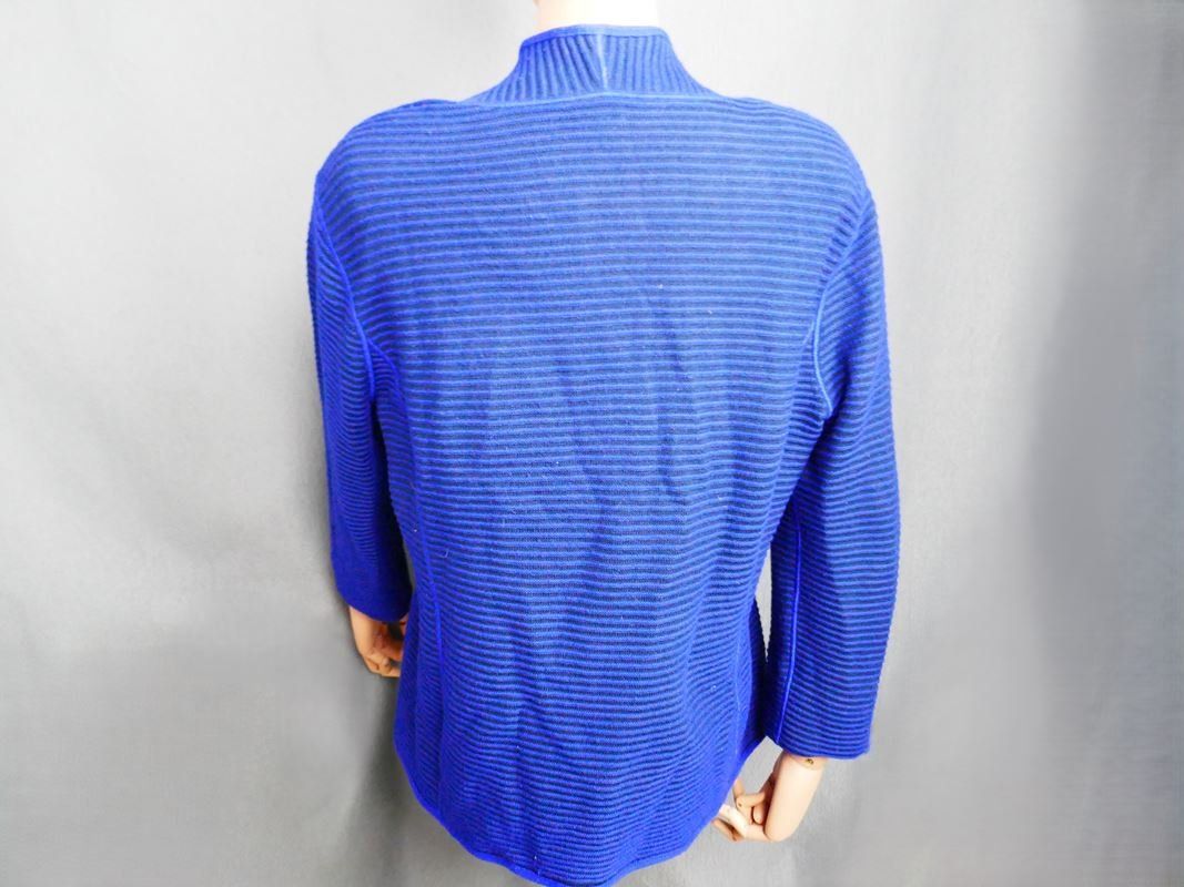 Armani Vestes: Blazer von Armani – D'occasion à Urtenen-Schönbühl par Restwert_Schoenbuehl 3
