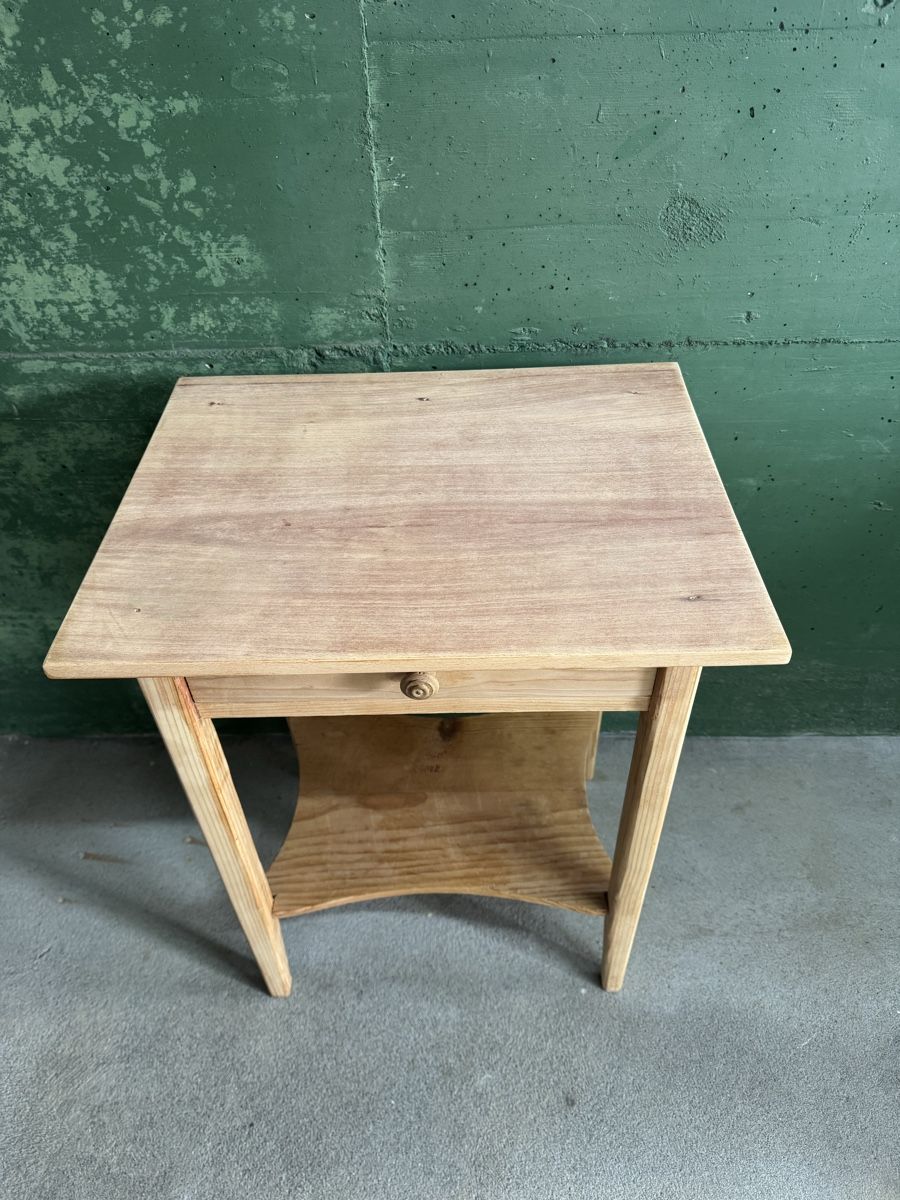 Tables: Beistelltisch – D'occasion à Lanzenhäusern par ann_ghy7 1