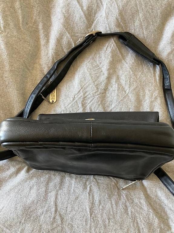 Borse da donna: Sac Bree cuir noir – Usato da Renens VD venduto da chrstn 2