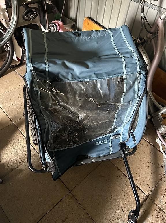 Rimorchi: Remorque vélo pour enfant – Usato da Etoy venduto da angi020 1