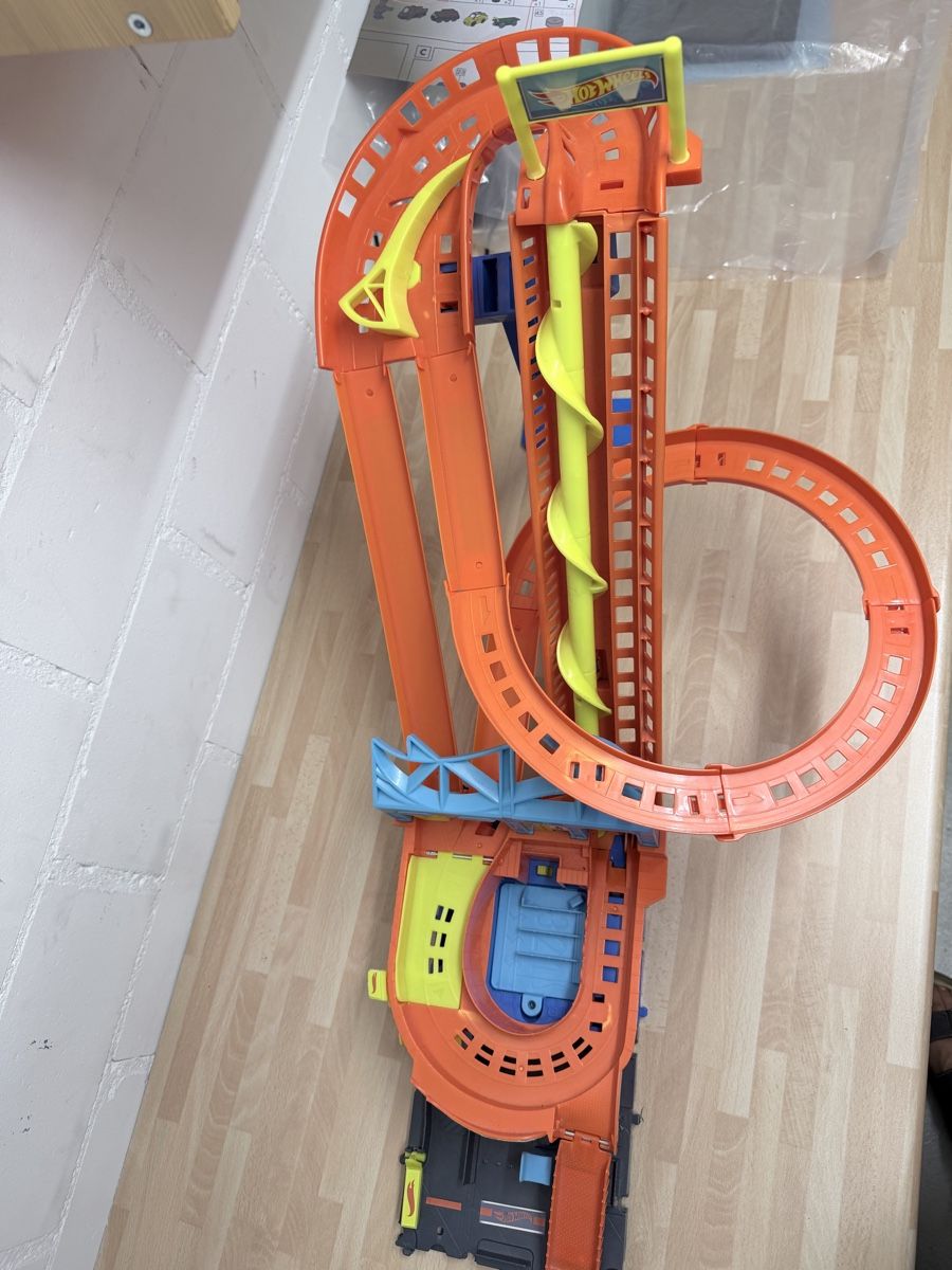 Hot Wheels Giocattoli: Hot Wheels City Bahn Roller Coaster gebraucht – Usato da Elsau venduto da Aries81 2