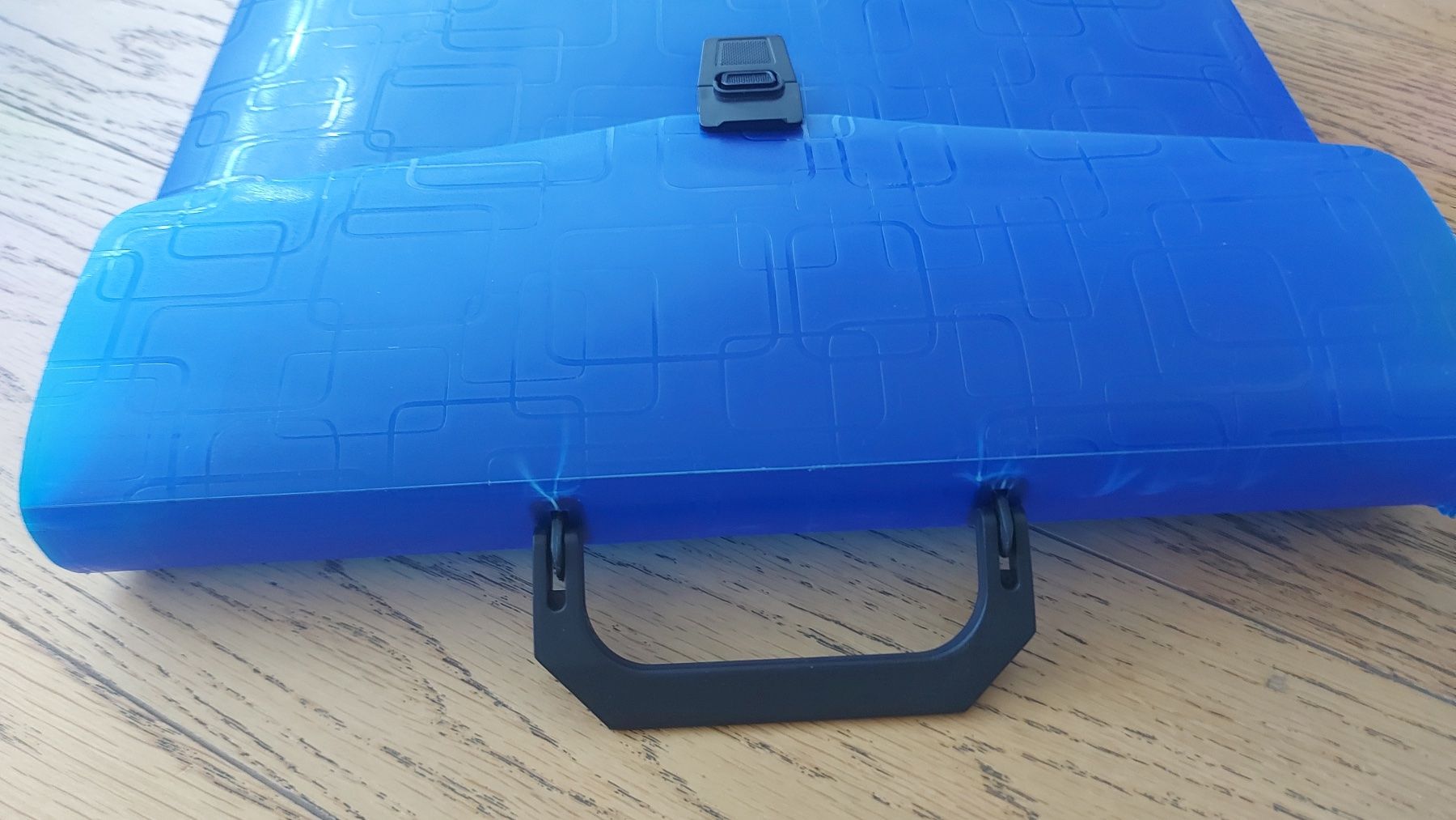 Raccoglitori: Tragbare Heftbox, Heftmappe A4 – Usato da Wabern venduto da Irakene 2