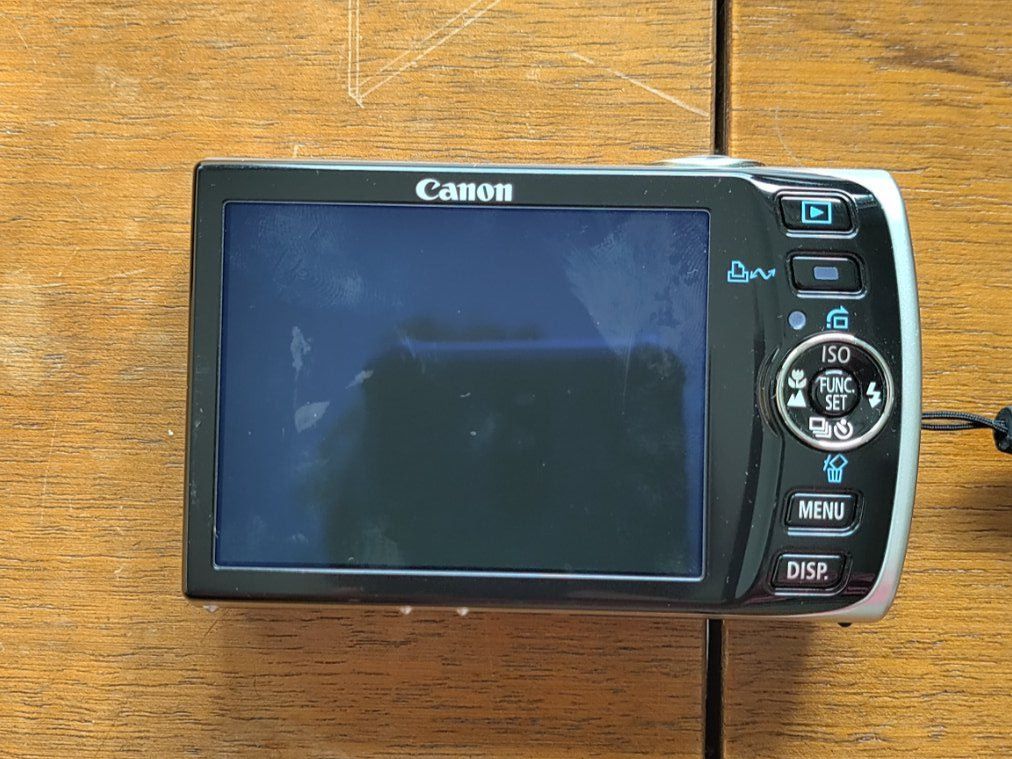 Canon Fotocamera: Canon digital ixus 860 is Kompaktkamera – Usato da Stäfa venduto da mic_b7td 1
