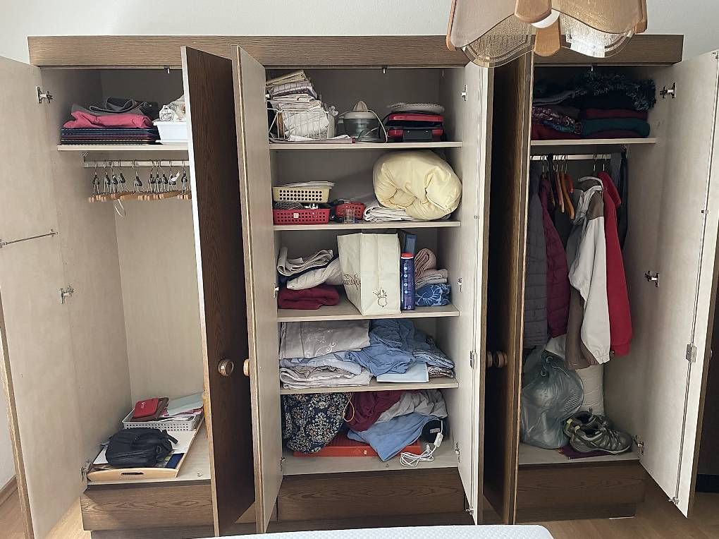 Armadi: Kleiderschrank 240 x 60 x 204 – Usato da Gebenstorf venduto da Hhedy 1