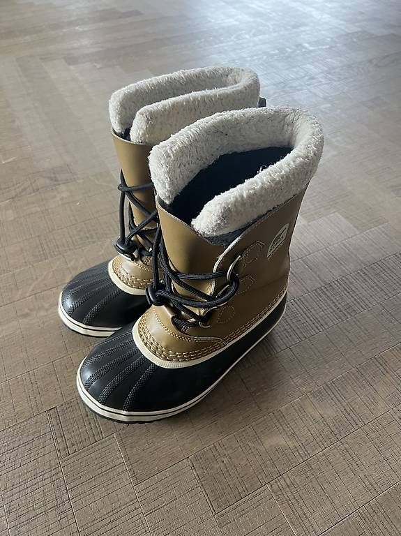 Scarpe per ragazzi: Sorell numero 35  – Usato da Verscio venduto da mic_q9pq 2
