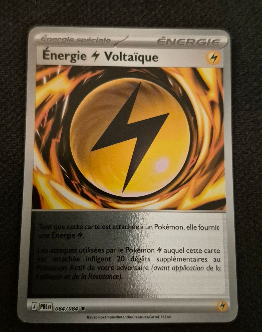 Pokémon Carte collezionabili: ÉNERGIE VOLTAÏQUE 084/084 REVERSE POKEMON NUIT NOIRE – Usato da Grand-Lancy venduto da luc111