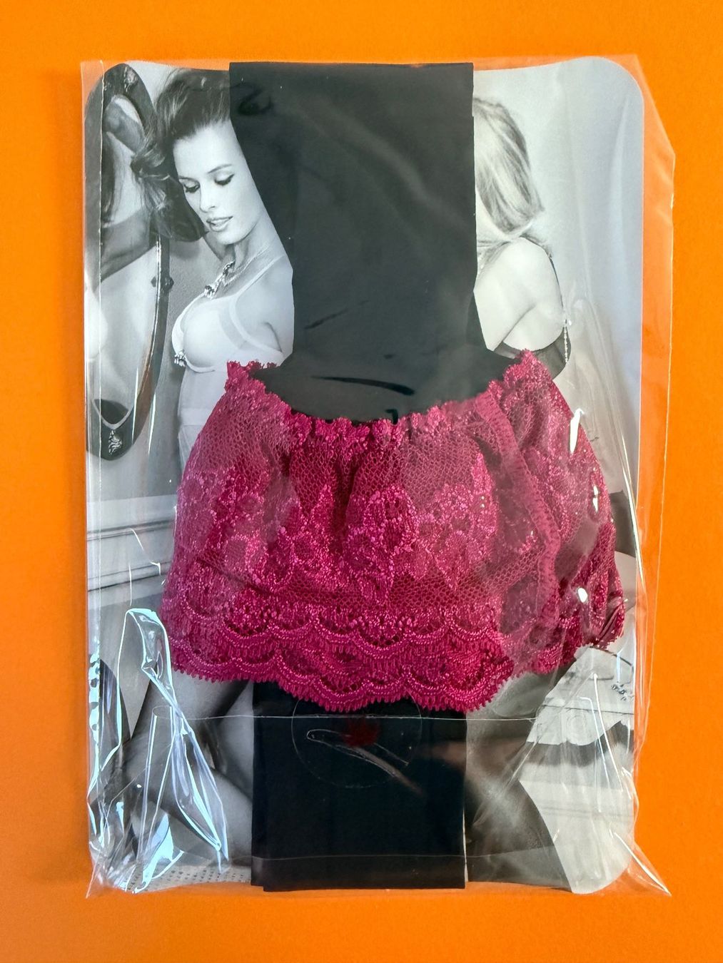 Strümpfe & Strumpfhosen: TRIUMPH, Stay-Ups BODY-MAKE UP 10 Ultra Sheer, Gr.L, Ruby – Neu und originalverpackt aus Rudolfstetten von gst_g7xl 2