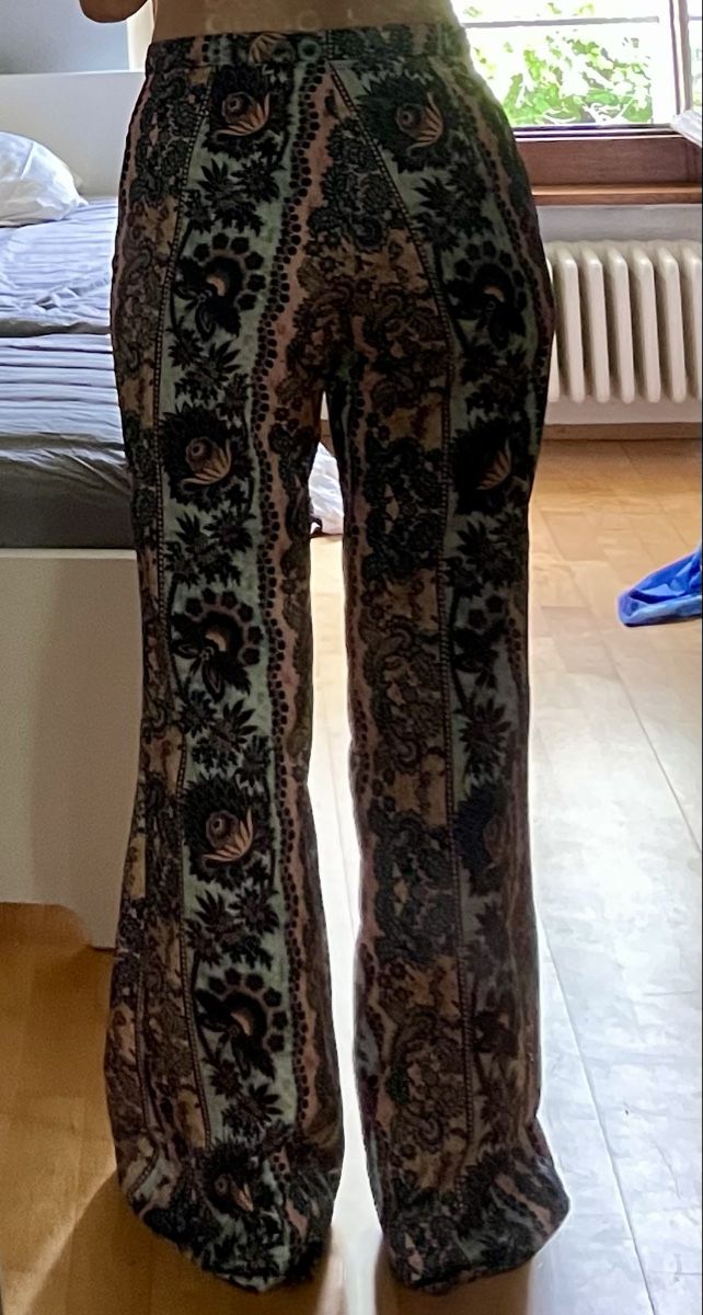 Sandro Pantaloni: Sandro trousers size 38 – Usato da Yverdon-les-Bains venduto da pen_bbz8 2