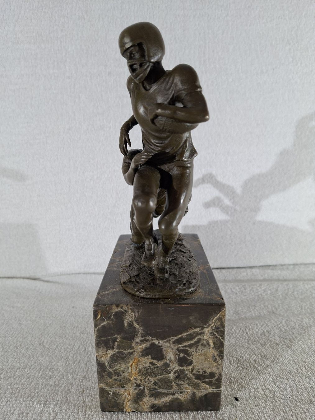 Skulpturen & Statuen: Bronze Foodball ,Amerika  – Gebraucht aus Grindelwald von carro5 1