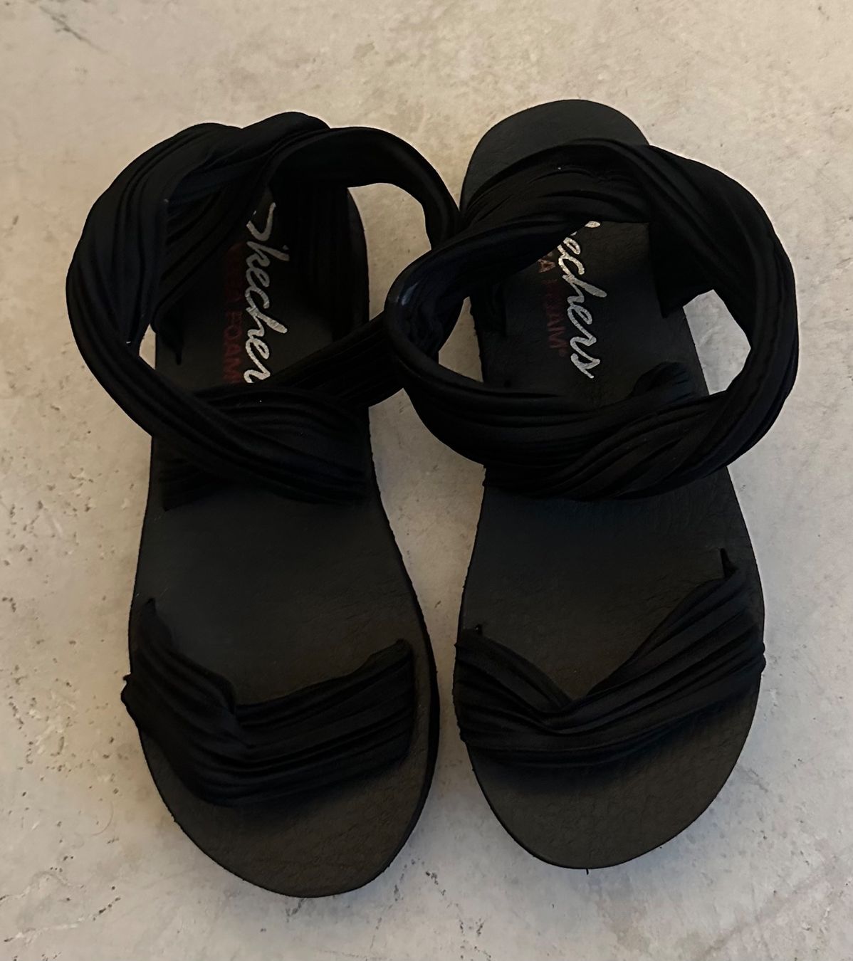 Skechers Scarpe da donna: Sandale Skechers Yoga Foam – Usato da Zürich venduto da Mumpfi9