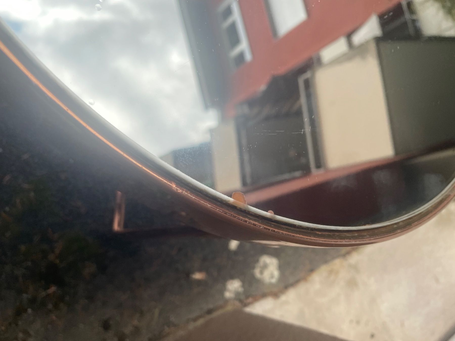 Tische: Beistelltisch kupferfarbig mit spiegelplatte – Gebraucht aus Dübendorf von rocki07 1