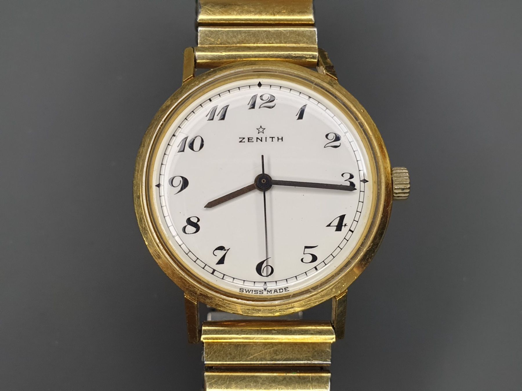 Zenith Uhren: Zenith - 31mm – Gebraucht aus Neyruz FR von Flyback