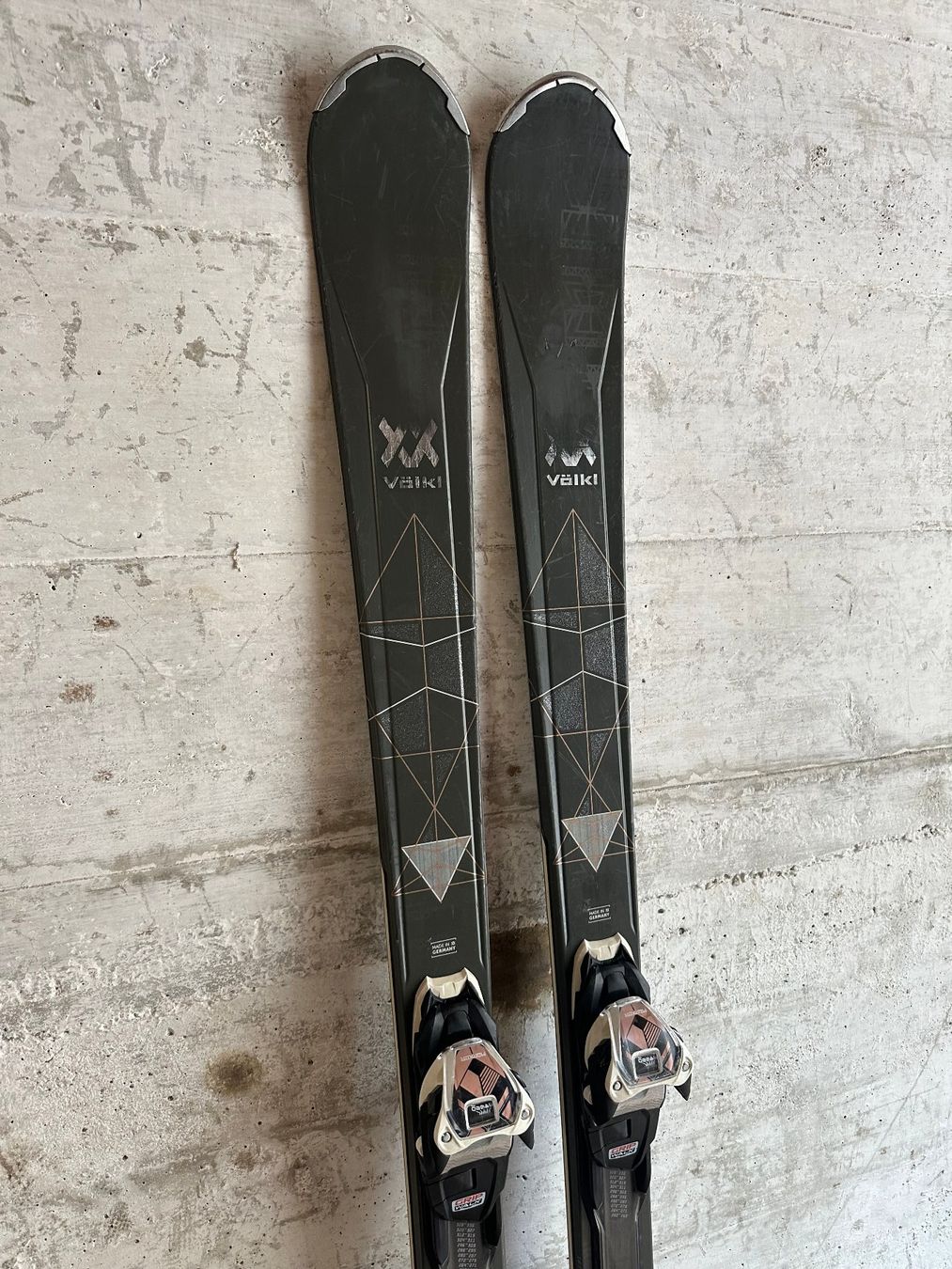 Völkl Sci: Völkl Flair 76 Elite Ski 161CM – Usato da Emmenbrücke venduto da karkarkar 1
