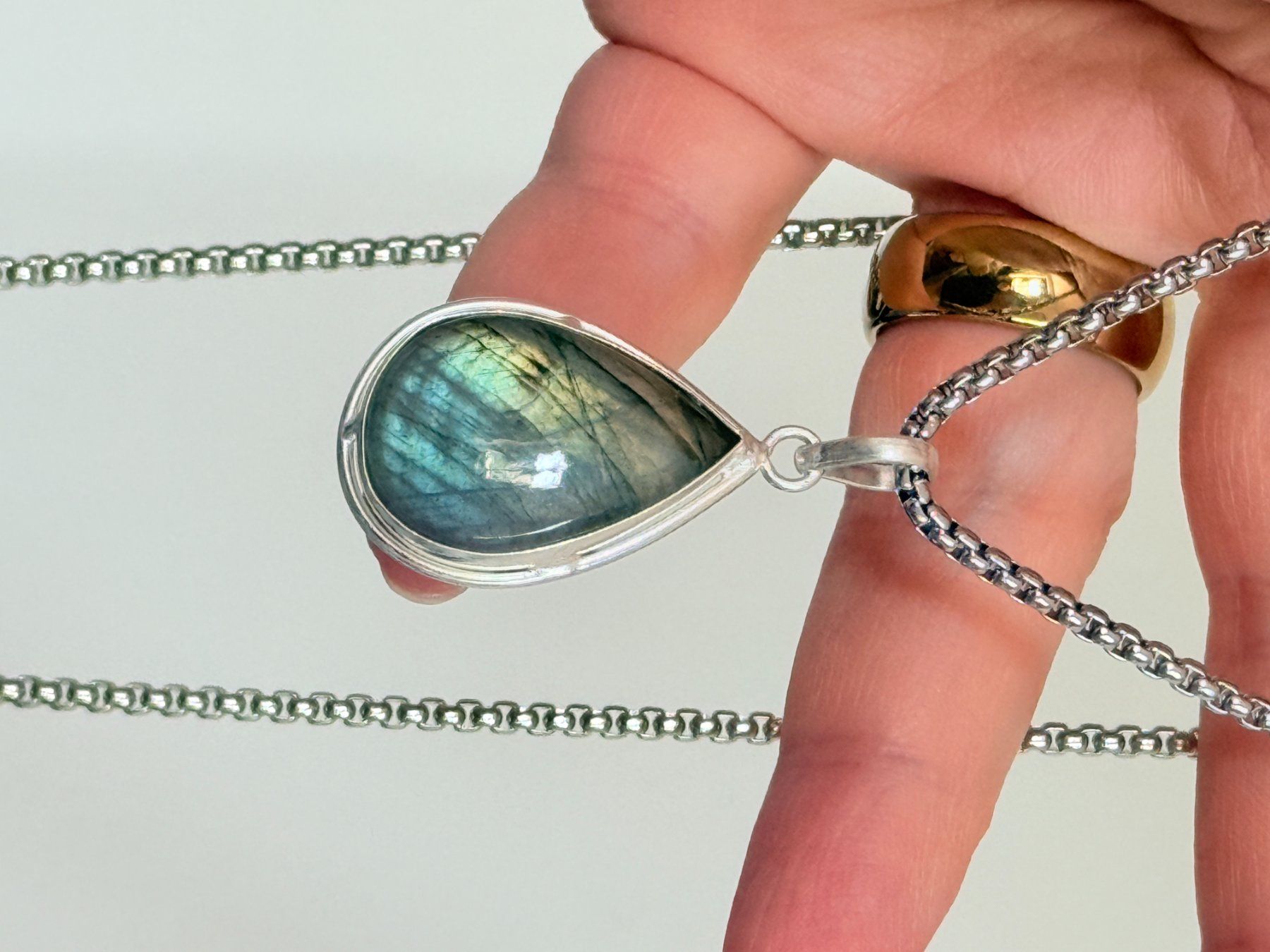 Catenine: Pendentif Labradorite, forme de larme élégant – Nuovo e nell'imballaggio originale da Genève venduto da AWWA 8