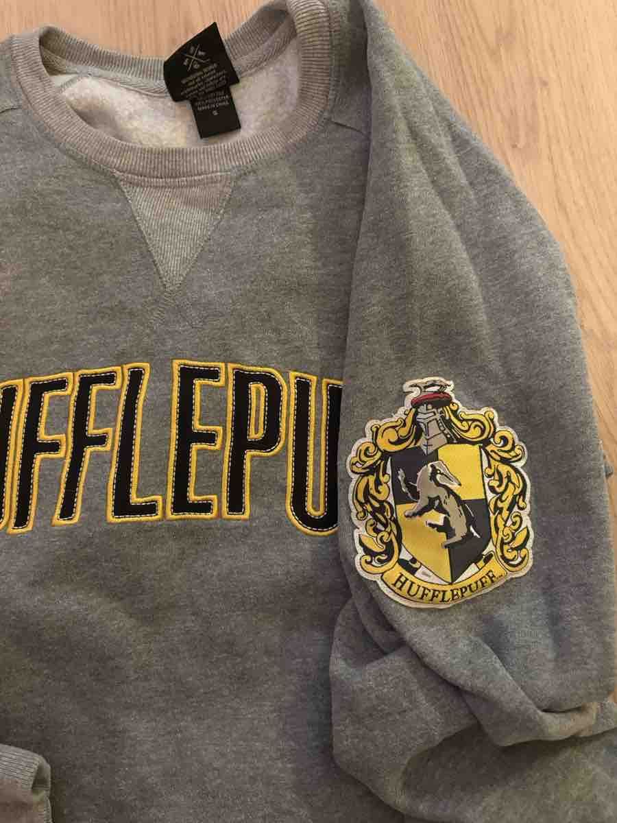 Maglioni & Felpe: Hufflepuff Pullovergrau Grösse S – Usato da Schaffhausen venduto da caramaline 2