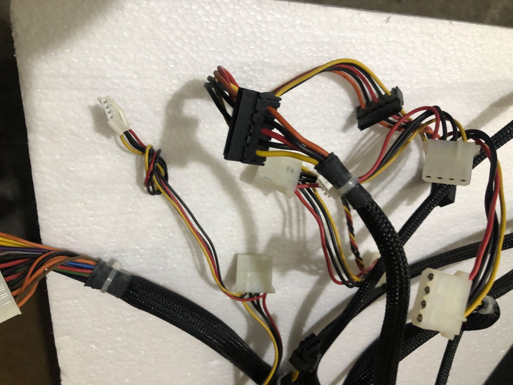 Componenti elettronici: PC Netzteil     760w – Usato da Biel-Bienne venduto da alos07 3