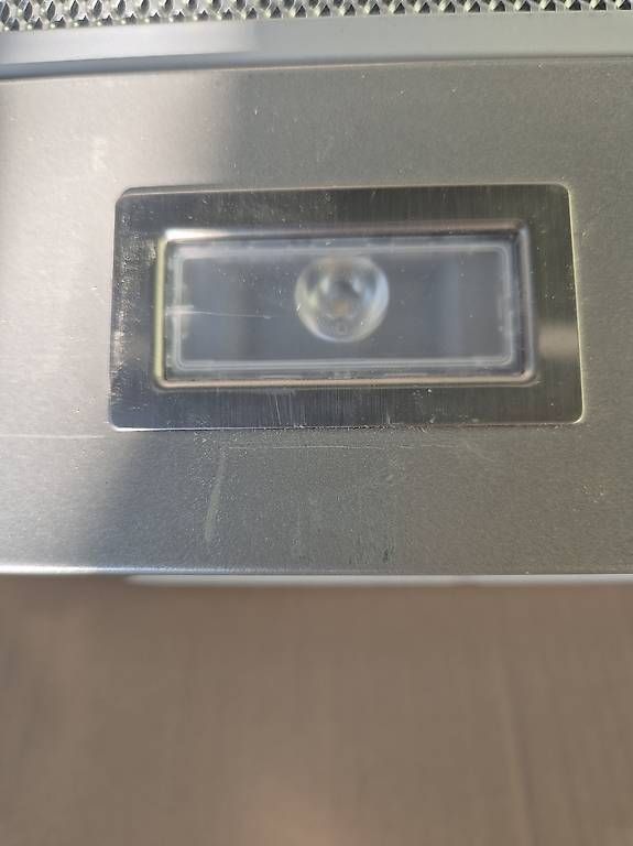 Hottes de ventilation: Hotte aspirante  – D'occasion à Martigny par bru_nw5w 2