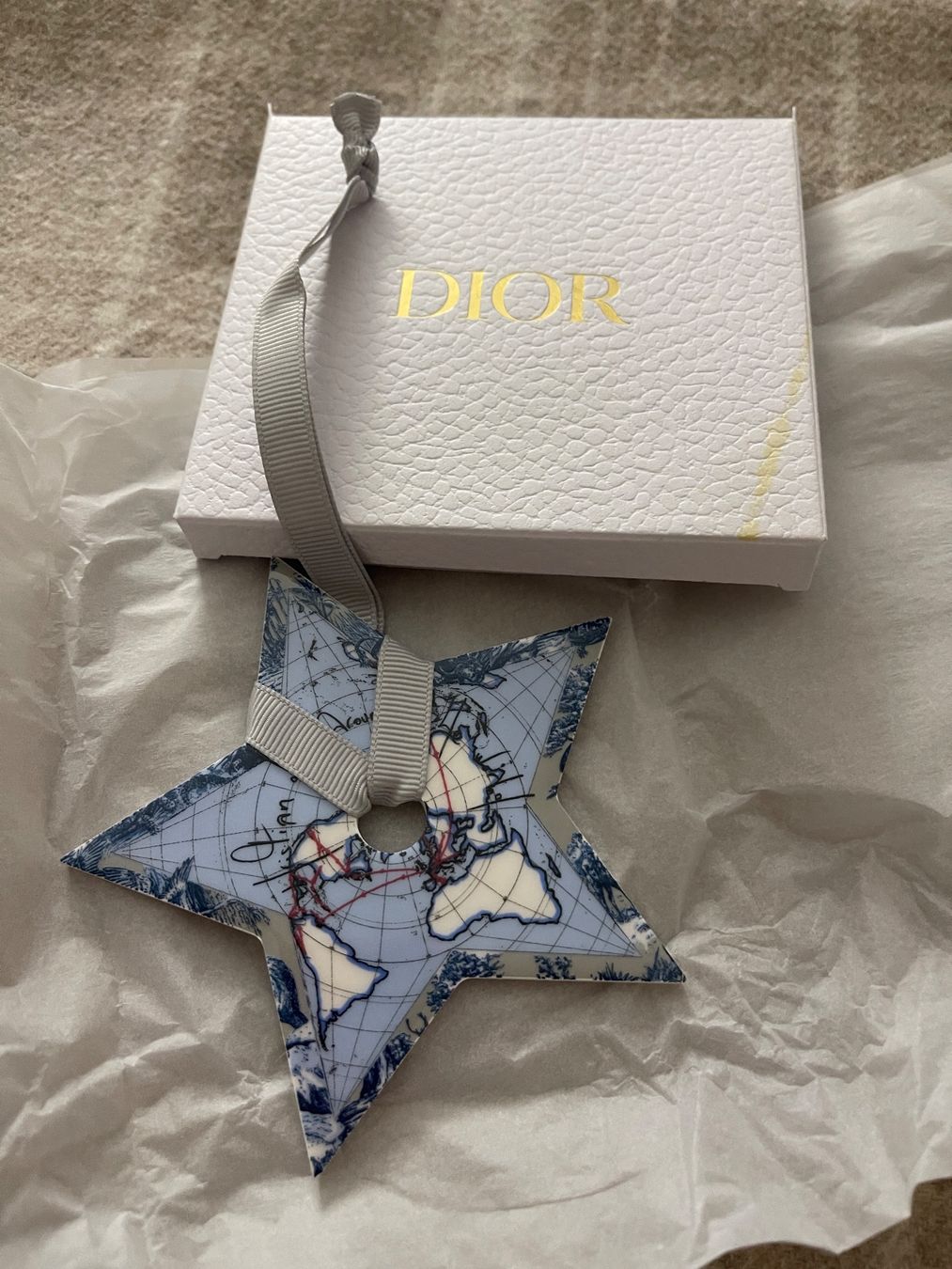 Tutte le decorazioni: Dior Keramik Stern – Nuovo e nell'imballaggio originale da Winterthur venduto da Milan340