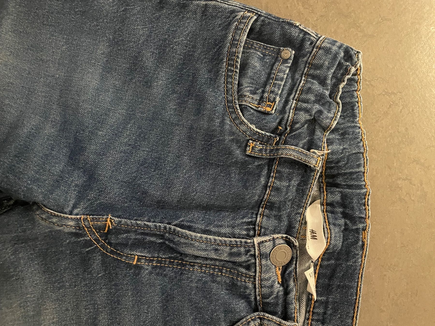 Pantaloni: Jungen H&M Jeans – Usato da Zürich venduto da Ivona3 1