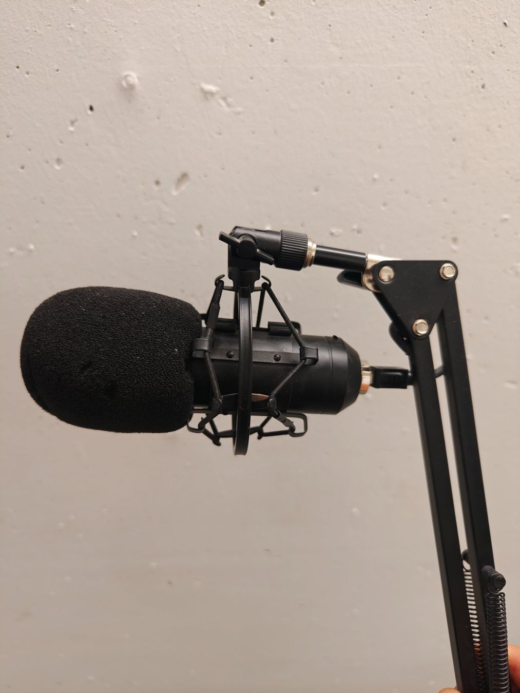 Microfoni: Trust EMITA PLUS USB Mikrofon inkl. Stativ und Pop-Filter – Usato da Zürich venduto da m00ds